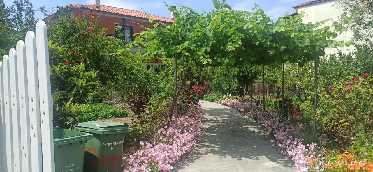 Apartamento Orange Tree Garden Pefkochori Exterior foto